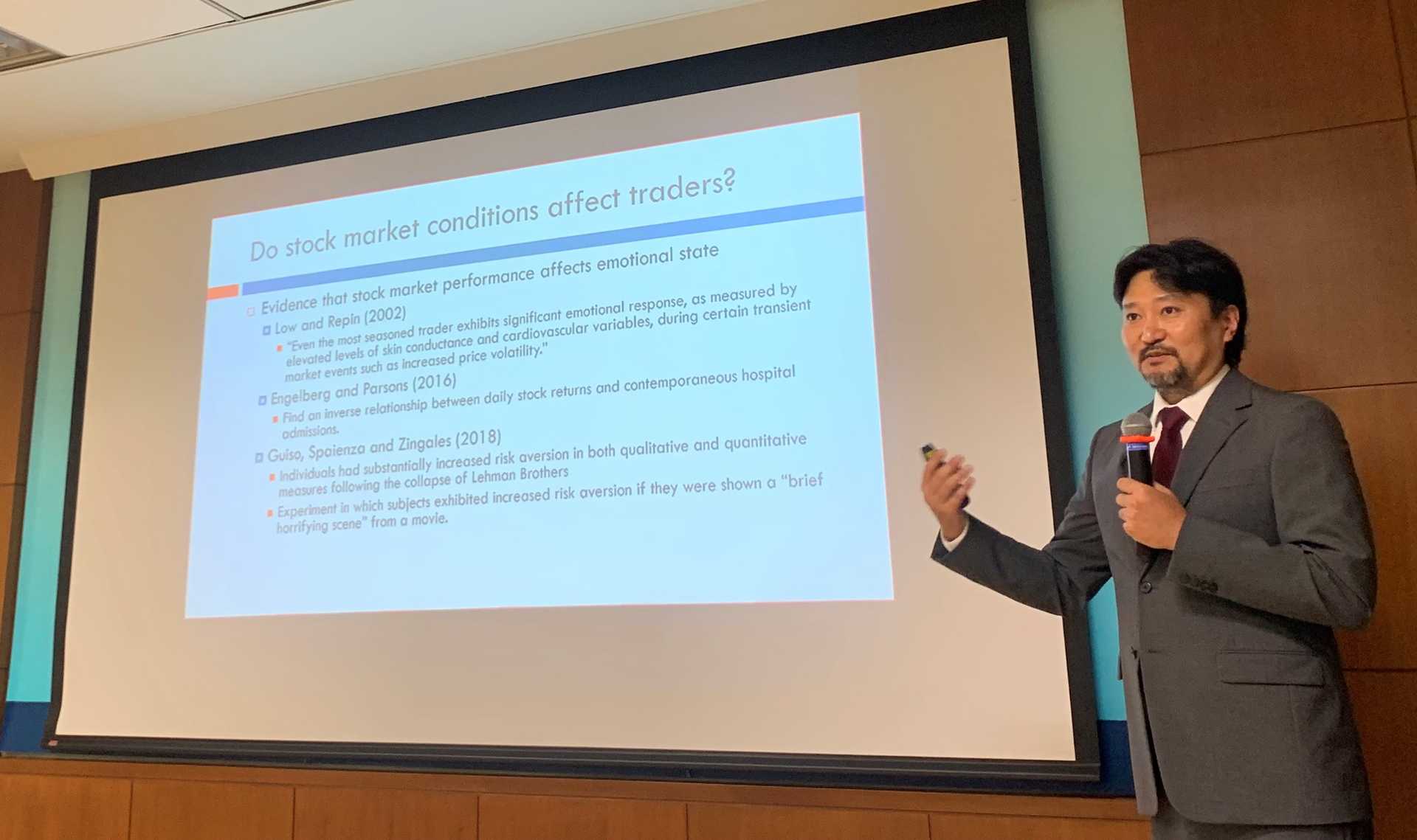 Endogenous Risk Aversion and Financial Decision Making