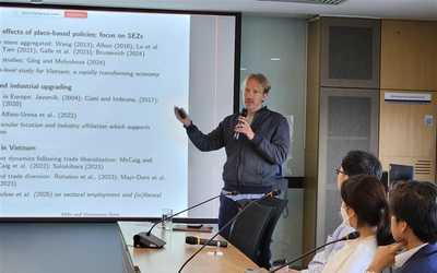 Special Economic Zones and Firm Performance: Evidence from Vietnamese Firms