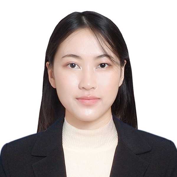 สิริกาญจน์ ภูชาดา