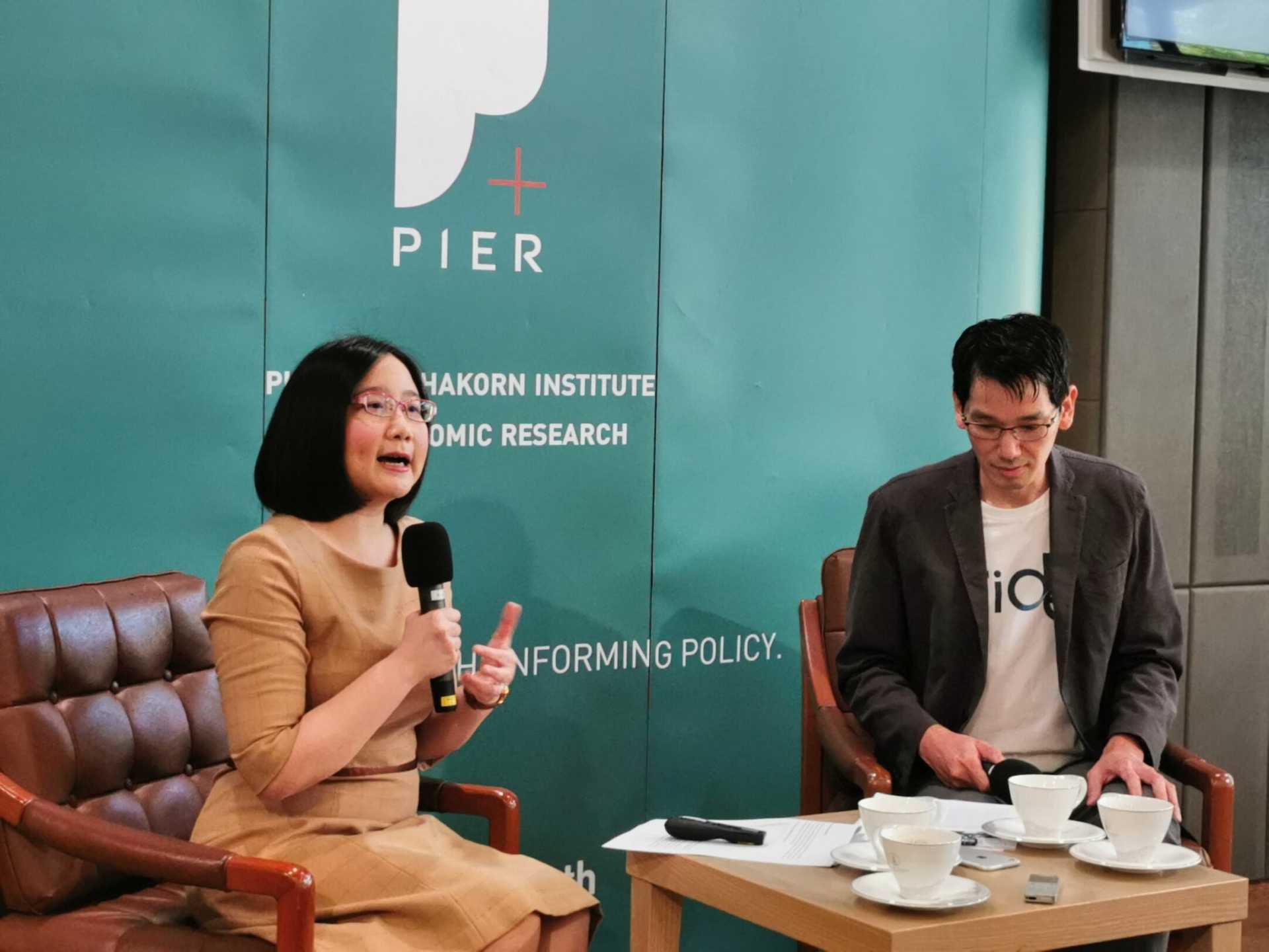 นักวิจัยชี้ ผู้หญิงไทยโสดมากขึ้นและมีลูกน้อยลง